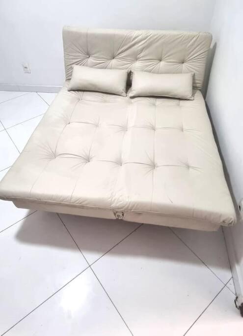 Quarto E Sala A Uma Quadra Da Praia Copacabana Posto 02 Рио-де-Жанейро Экстерьер фото
